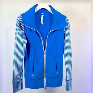 Lululemon size 4 jacket in great used condition